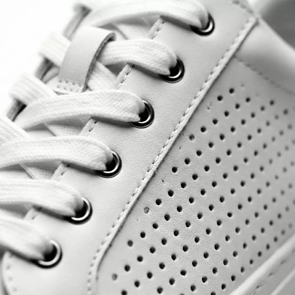 Classic Edge Sneakers