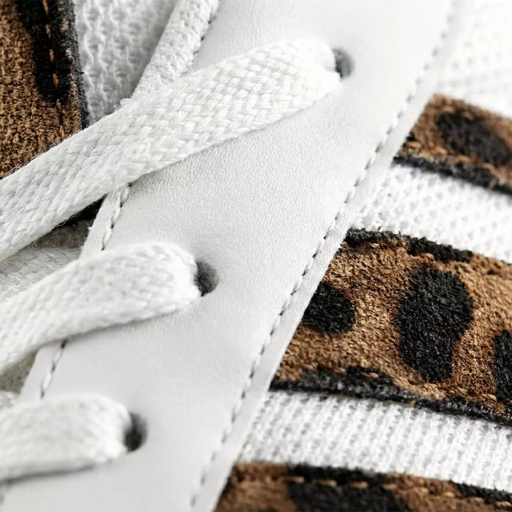 Signature Mode Sneakers