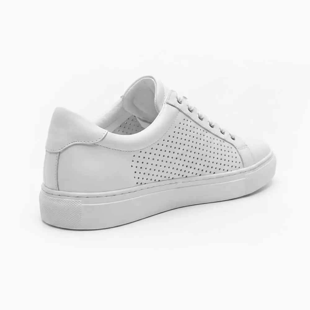 Classic Edge Sneakers