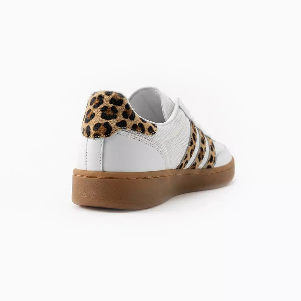 Signature Mode Sneakers