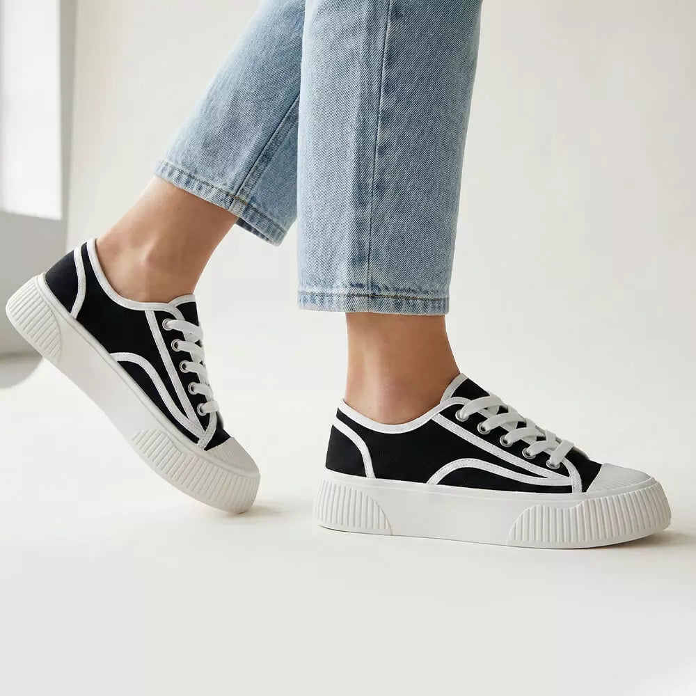 Street Pulse Sneakers